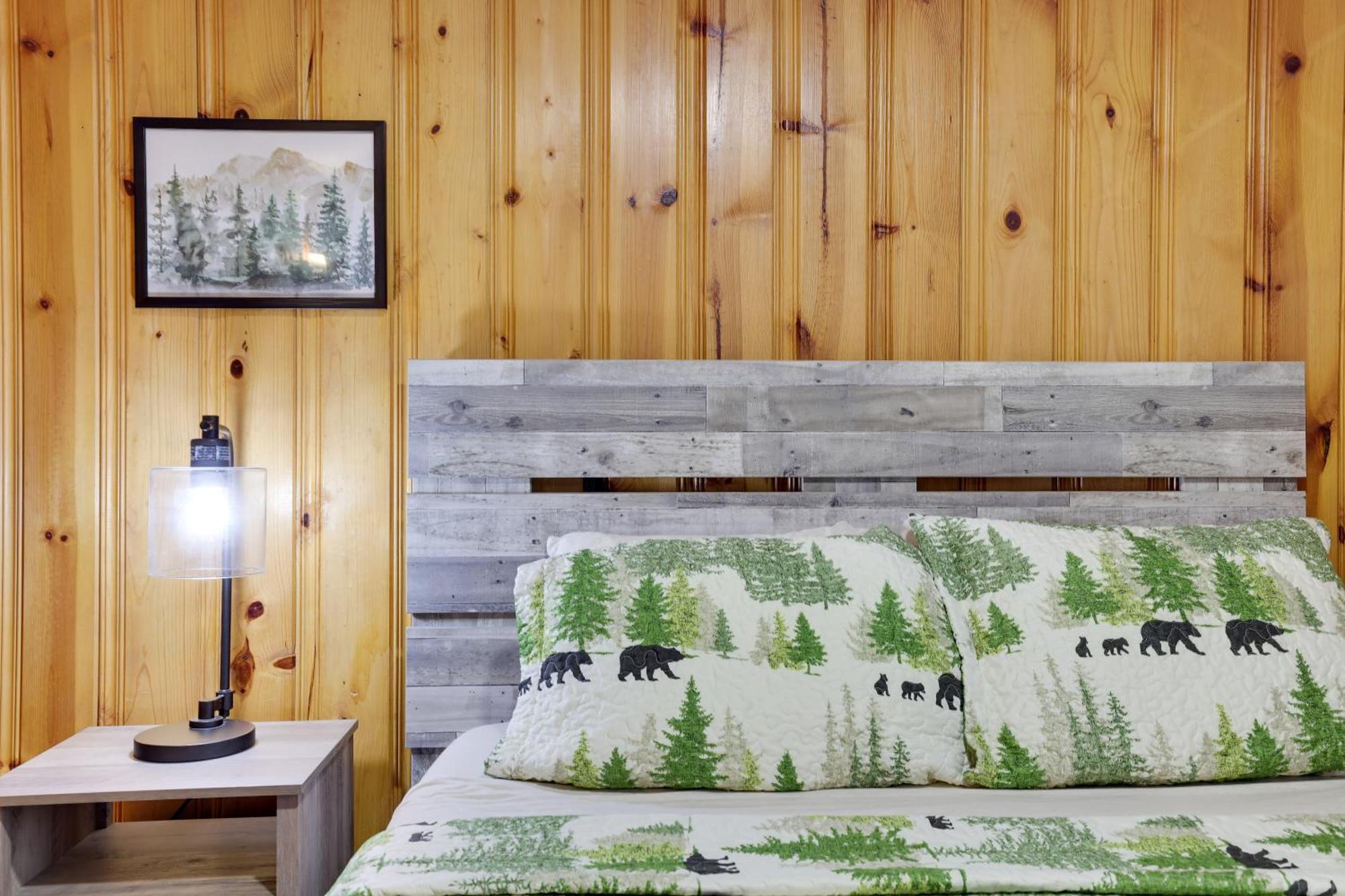 Holiday home Kayaks, Hot Tub & By Lake! Arrowhead Lake