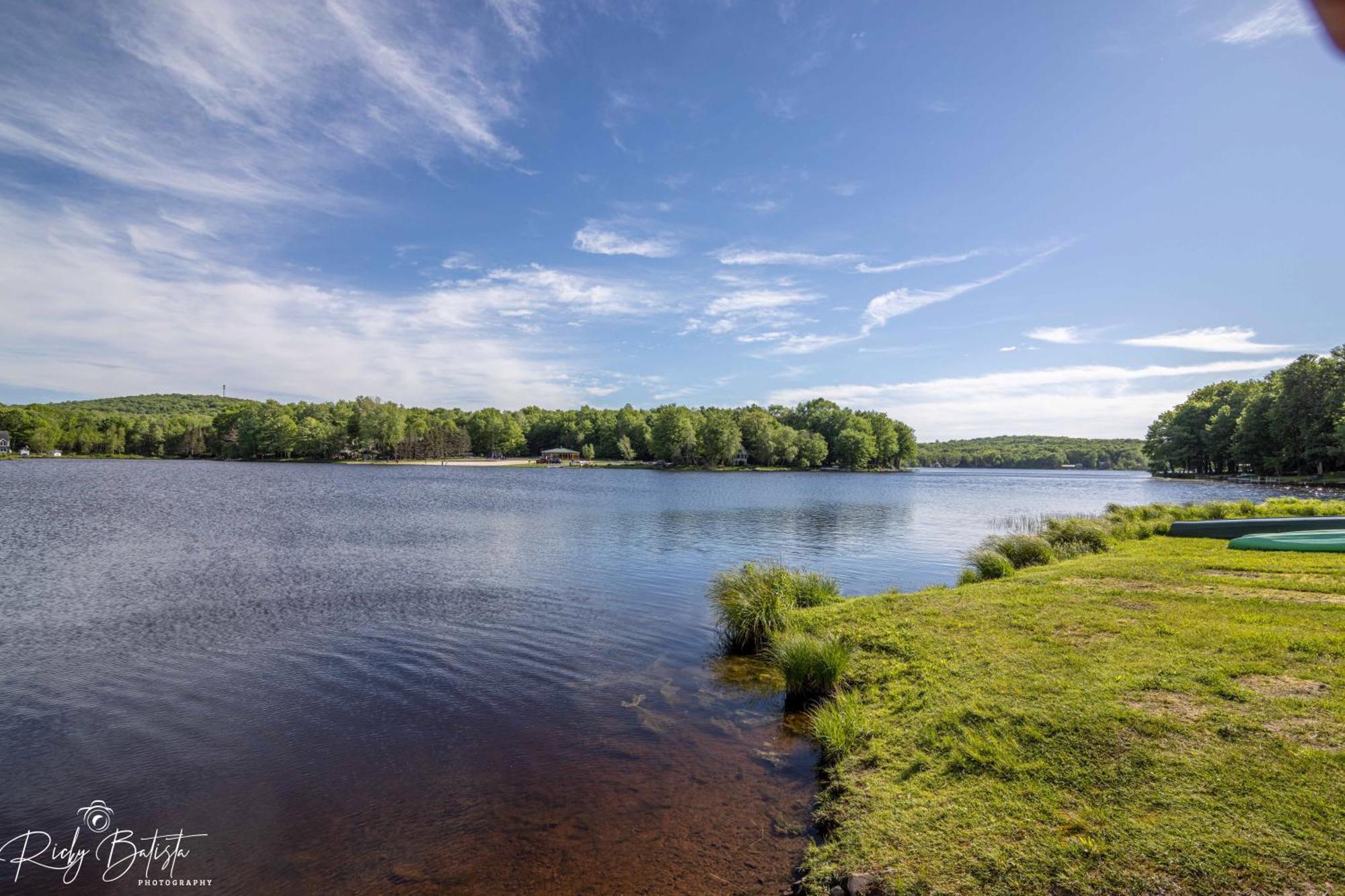 Kayaks, Hot Tub & By Lake! Holiday home Arrowhead Lake